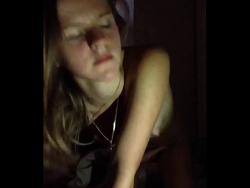 ❤️ Stúlka sjálfsfróar sér og kúrir ❤❌ Kynlífsmyndband hjá okkur ❌❤