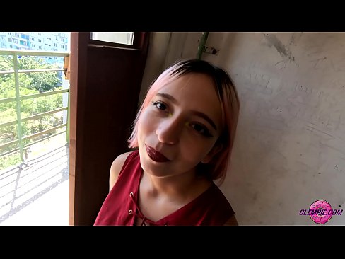 ❤️ Nemandi Sensual sýgur ókunnugan í úthafinu - Ásamt andliti hans ❤❌ Kynlífsmyndband hjá okkur ❌❤
